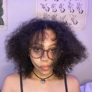 Meet your Posher, Ambs ୨୧